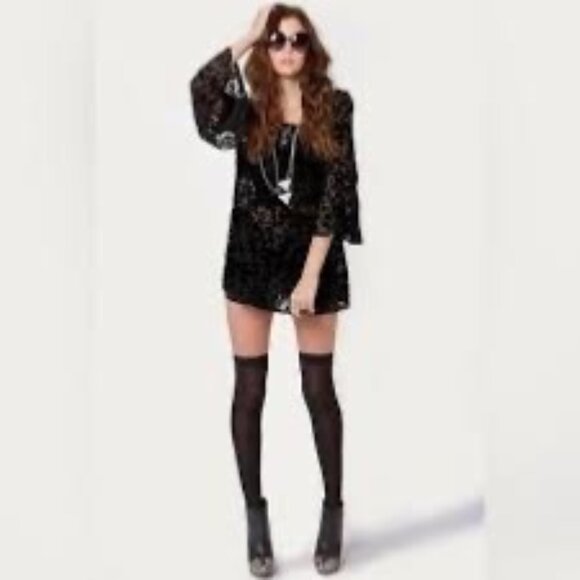 Gypsy Junkies Dresses & Skirts - Gypsy Junkies x Free People Black Boho Bell Sleeve Strappy Back Mini Dress Tunic